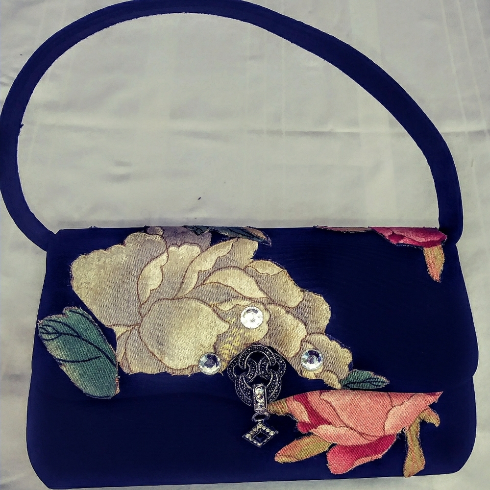 Black Silk Purse